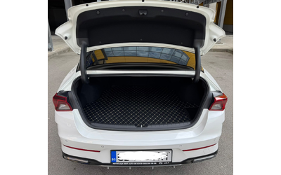 KIA K5 - автомобили, коли, обяви за нови и употребявани 9