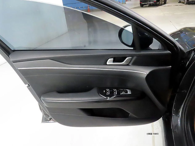 Kia K5 2.0 LPG Trendy * НАЙ-ДОБРА ЦЕНА В БЪЛГАРИЯ* - автомобили, коли, обяви за нови и употребявани 9