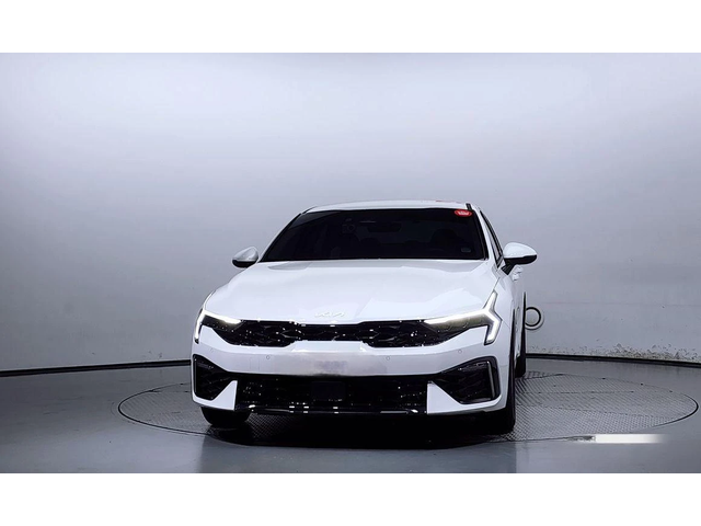 Kia K5 2.0 LPi Trendy * НАЙ-ДОБРА ЦЕНА В БЪЛГАРИЯ* - автомобили, коли, обяви за нови и употребявани 2