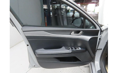 Kia K5 2.0 Prestige * НАЙ-ДОБРА ЦЕНА В БЪЛГАРИЯ* - автомобили, коли, обяви за нови и употребявани 9