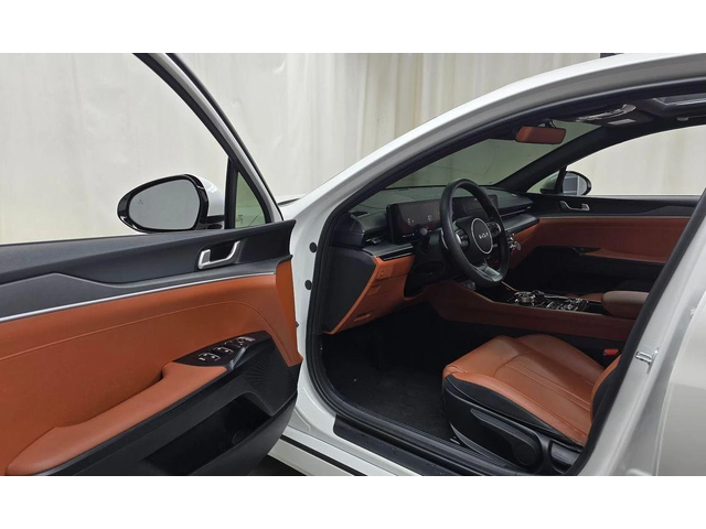 Kia K5 2.0 Prestige * НАЙ-ДОБРА ЦЕНА В БЪЛГАРИЯ* - автомобили, коли, обяви за нови и употребявани 9