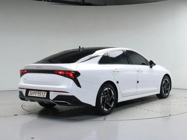 Kia K5 2.0 Noblesse * НАЙ-ДОБРА ЦЕНА В БЪЛГАРИЯ* - автомобили, коли, обяви за нови и употребявани 3