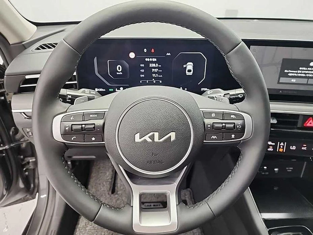 Kia K5 2.0 Prestige * НАЙ-ДОБРА ЦЕНА В БЪЛГАРИЯ* - автомобили, коли, обяви за нови и употребявани 8