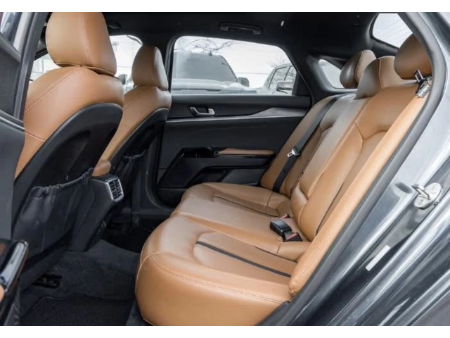 Kia K5 GT * ОБДУХВАНЕ * ПАНОРАМА * AWD * CARFAX * - автомобили, коли, обяви за нови и употребявани 9