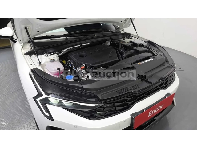Kia K5 - автомобили, коли, обяви за нови и употребявани 4