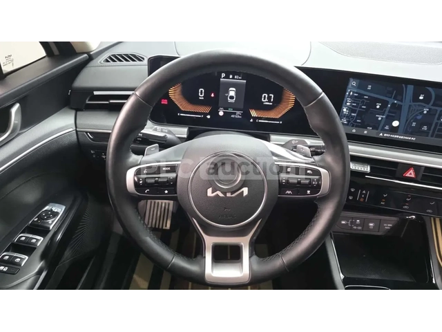 Kia K5 - автомобили, коли, обяви за нови и употребявани 8