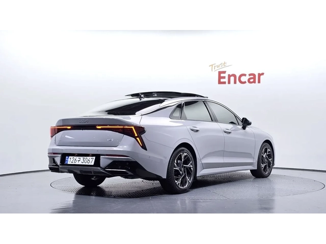 Kia K5 2.0 HYBRID / SIGNATURE / KRELL МУЗИКА / ПАНОРАМА - автомобили, коли, обяви за нови и употребявани 1