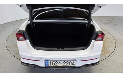 Kia K5 2.0 Prestige* КОЖА* ОБДУХВ* НАВИ - автомобили, коли, обяви за нови и употребявани 12
