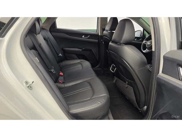 Kia K5 2.0 Prestige* КОЖА* ОБДУХВ* НАВИ - автомобили, коли, обяви за нови и употребявани 8