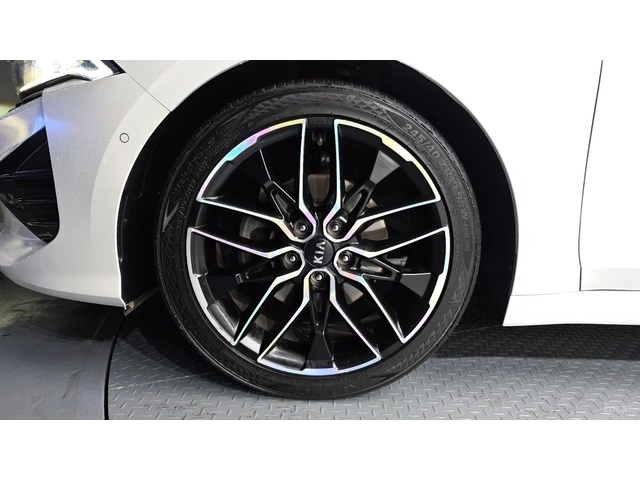 Kia K5 2.0* SIGNATURE* ПОДГРЕВ* ОБДУХВАНЕ* 360* ПАНО* - автомобили, коли, обяви за нови и употребявани 4