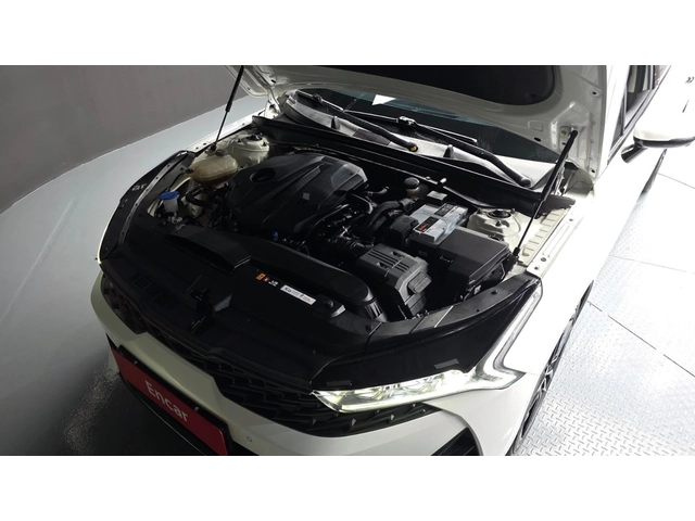 Kia K5 2.0* SIGNATURE* ПОДГРЕВ* ОБДУХВАНЕ* 360* ПАНО* - автомобили, коли, обяви за нови и употребявани 5