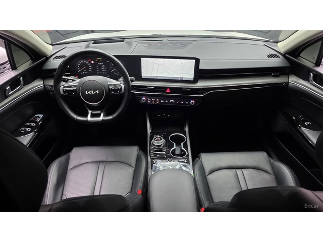 Kia K5 1.6 Turbo Noblesse* КОЖА* ОБДУХВ* НАВИ - автомобили, коли, обяви за нови и употребявани 4