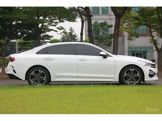 Kia K5 2.0 Trendy* ПОДГРЕВ* КАМЕРА* LANE ASSIST* - автомобили, коли, обяви за нови и употребявани 2