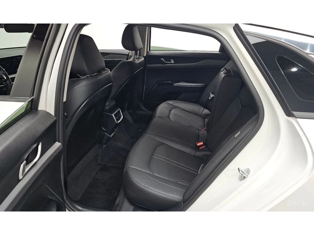 Kia K5 2.0* LPI* PRESTIGE* ПОДГРЕВ* КАМЕРА* LANE* ASSIST* - автомобили, коли, обяви за нови и употребявани 15