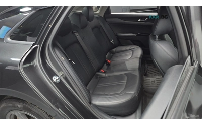 Kia K5 LPG* TRENDY* ПОДГРЕВ* КАМЕРА* KEYLESS* - автомобили, коли, обяви за нови и употребявани 9