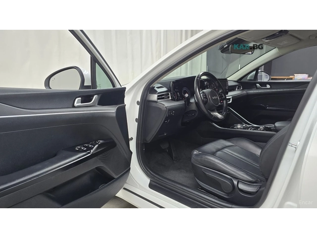Kia K5 2.0 TRENDY* DISTRONIC* LANE* ПОДГРЕВ ВОЛАН - автомобили, коли, обяви за нови и употребявани 2