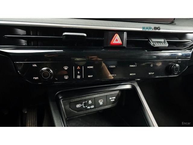 Kia K5 LPG* TRENDY* ПОДГРЕВ* КАМЕРА* LANE* ASSIST* - автомобили, коли, обяви за нови и употребявани 13