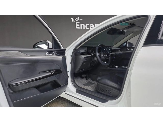 Kia K5 NOBLESSE/DRIVE-ASSISTS/BLIND-SPOT - автомобили, коли, обяви за нови и употребявани 4