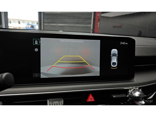 Kia K5 2.0* LPI* ПОДГРЕВ* КАМЕРА* КЕЙЛЕС* LANE* ASSIST* - автомобили, коли, обяви за нови и употребявани 8