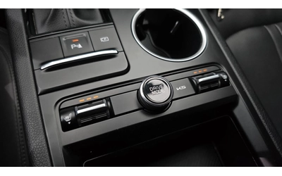 Kia K5 2.0 LPi - автомобили, коли, обяви за нови и употребявани 15