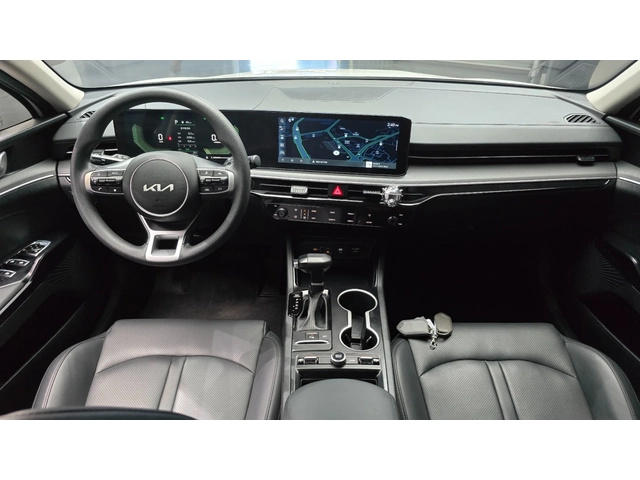 Kia K5 2.0 LPi - автомобили, коли, обяви за нови и употребявани 9