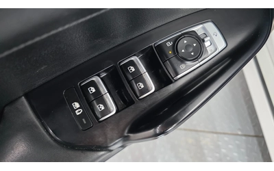 Kia K5 2.0 LPi - автомобили, коли, обяви за нови и употребявани 11