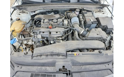 Kia K5 - автомобили, коли, обяви за нови и употребявани 10