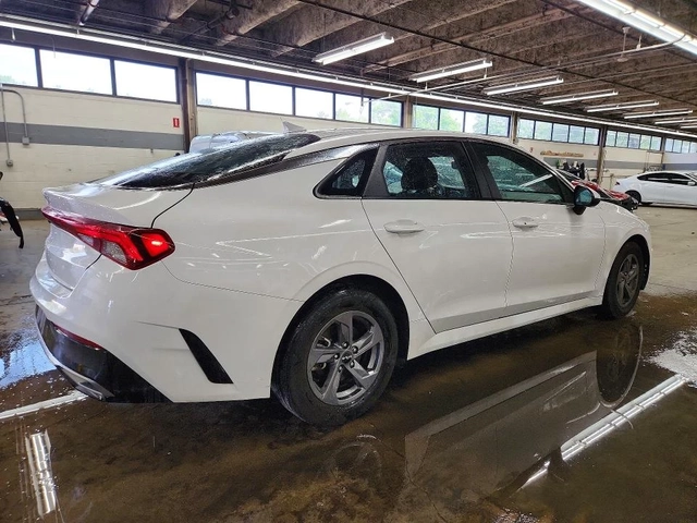 Kia K5 - автомобили, коли, обяви за нови и употребявани 5