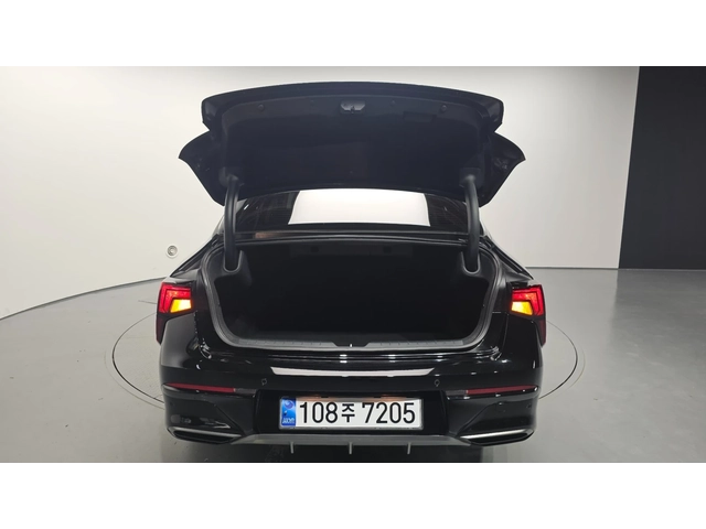 Kia K5 Prestige - автомобили, коли, обяви за нови и употребявани 16