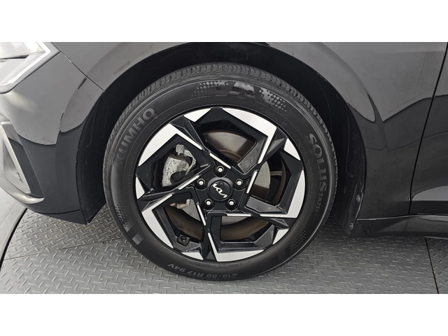 Kia K5 Prestige - автомобили, коли, обяви за нови и употребявани 4