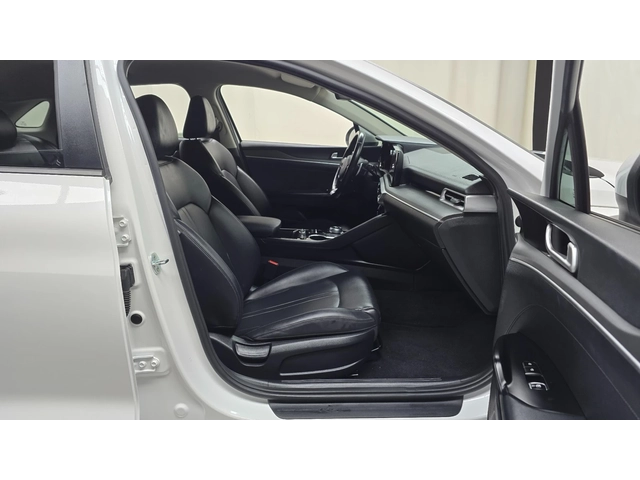 Kia K5 Trendy - автомобили, коли, обяви за нови и употребявани 12