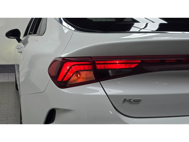 Kia K5 Trendy - автомобили, коли, обяви за нови и употребявани 6