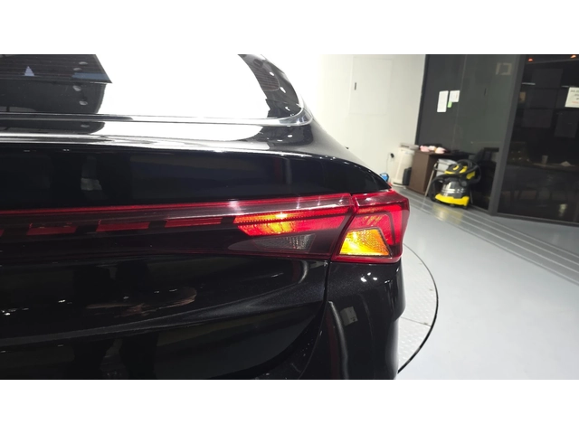 Kia K5 Trendy - автомобили, коли, обяви за нови и употребявани 6