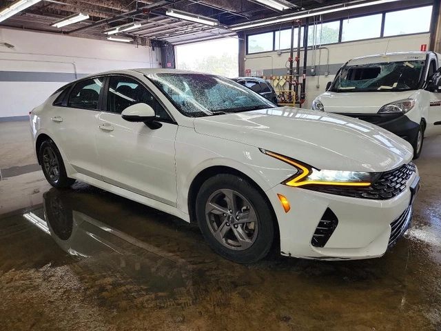 Kia K5 - автомобили, коли, обяви за нови и употребявани 2