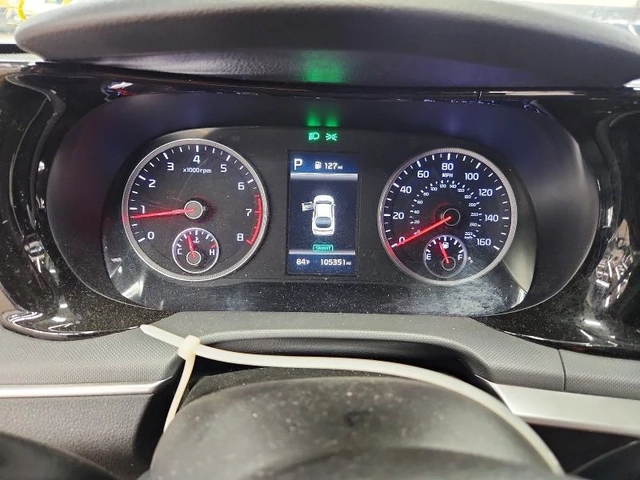 Kia K5 - автомобили, коли, обяви за нови и употребявани 8