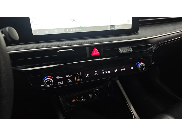 Kia K5 Prestige - автомобили, коли, обяви за нови и употребявани 15