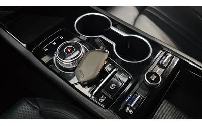 Kia K5 Prestige - автомобили, коли, обяви за нови и употребявани 7