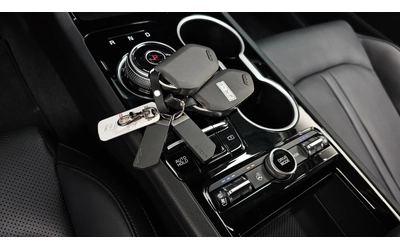 Kia K5 Prestige - автомобили, коли, обяви за нови и употребявани 10