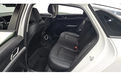 Kia K5 Prestige - автомобили, коли, обяви за нови и употребявани 12