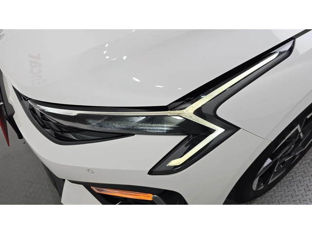 Kia K5 Prestige - автомобили, коли, обяви за нови и употребявани 5
