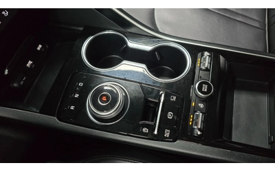 Kia K5 Trendy - автомобили, коли, обяви за нови и употребявани 10
