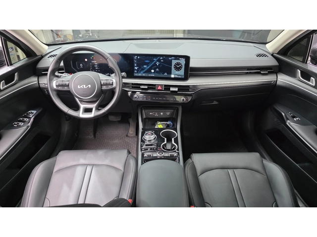 Kia K5 2.0 LPi - автомобили, коли, обяви за нови и употребявани 6