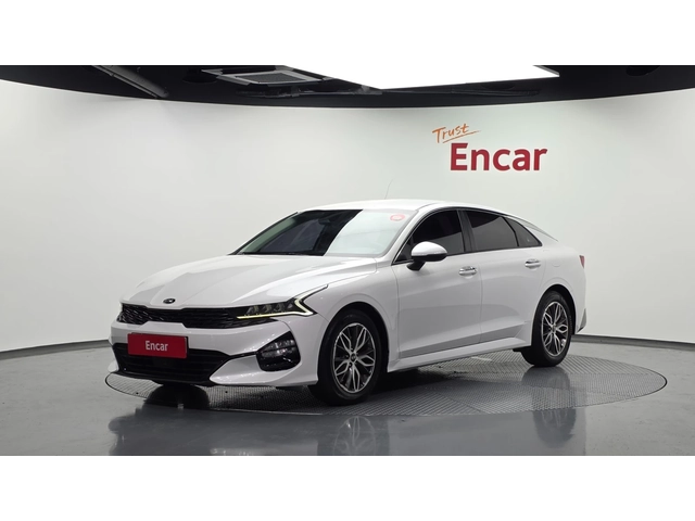 Kia K5 2.0 Trendy | Distronic | Навигация | LED Фарове - автомобили, коли, обяви за нови и употребявани 0