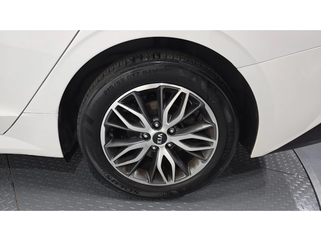 Kia K5 2.0 Trendy | Distronic | Навигация | LED Фарове - автомобили, коли, обяви за нови и употребявани 14
