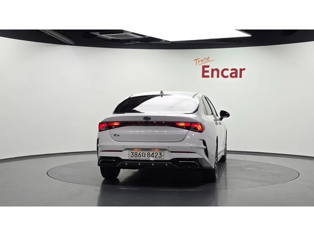 Kia K5 2.0 Trendy | Distronic | Навигация | LED Фарове - автомобили, коли, обяви за нови и употребявани 3