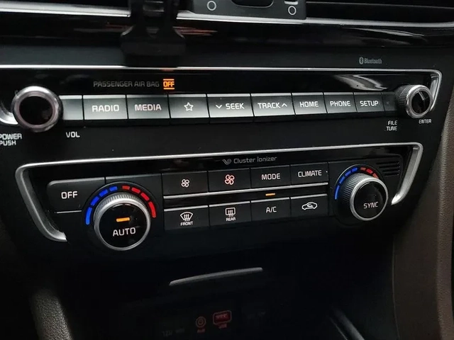Kia K5 2.0 Noblesse - САМО 30% АВАНС - автомобили, коли, обяви за нови и употребявани 14