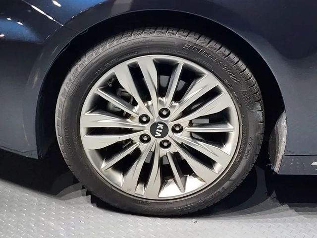 Kia K5 2.0 Noblesse - САМО 30% АВАНС - автомобили, коли, обяви за нови и употребявани 4