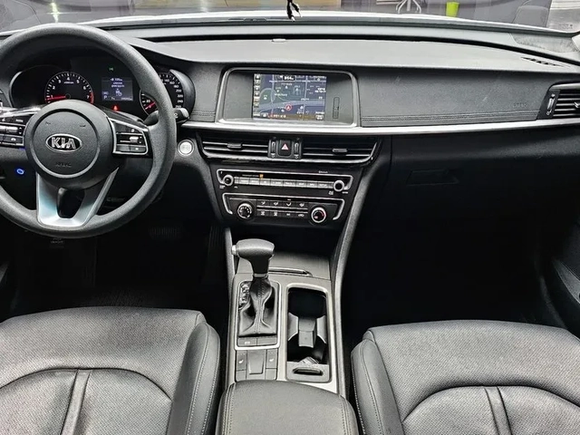 Kia K5 2.0 Luxury - САМО 30% АВАНС - автомобили, коли, обяви за нови и употребявани 12