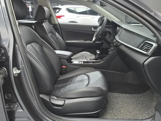 Kia K5 2.0 Luxury - САМО 30% АВАНС - автомобили, коли, обяви за нови и употребявани 10