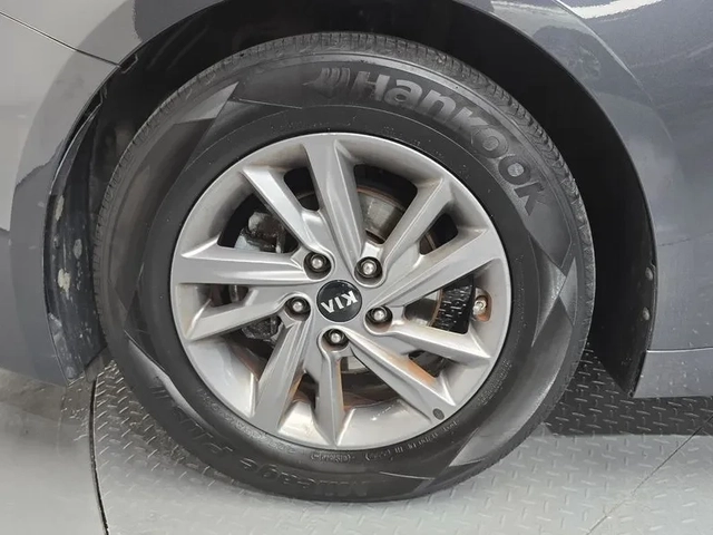 Kia K5 2.0 Luxury - САМО 30% АВАНС - автомобили, коли, обяви за нови и употребявани 4